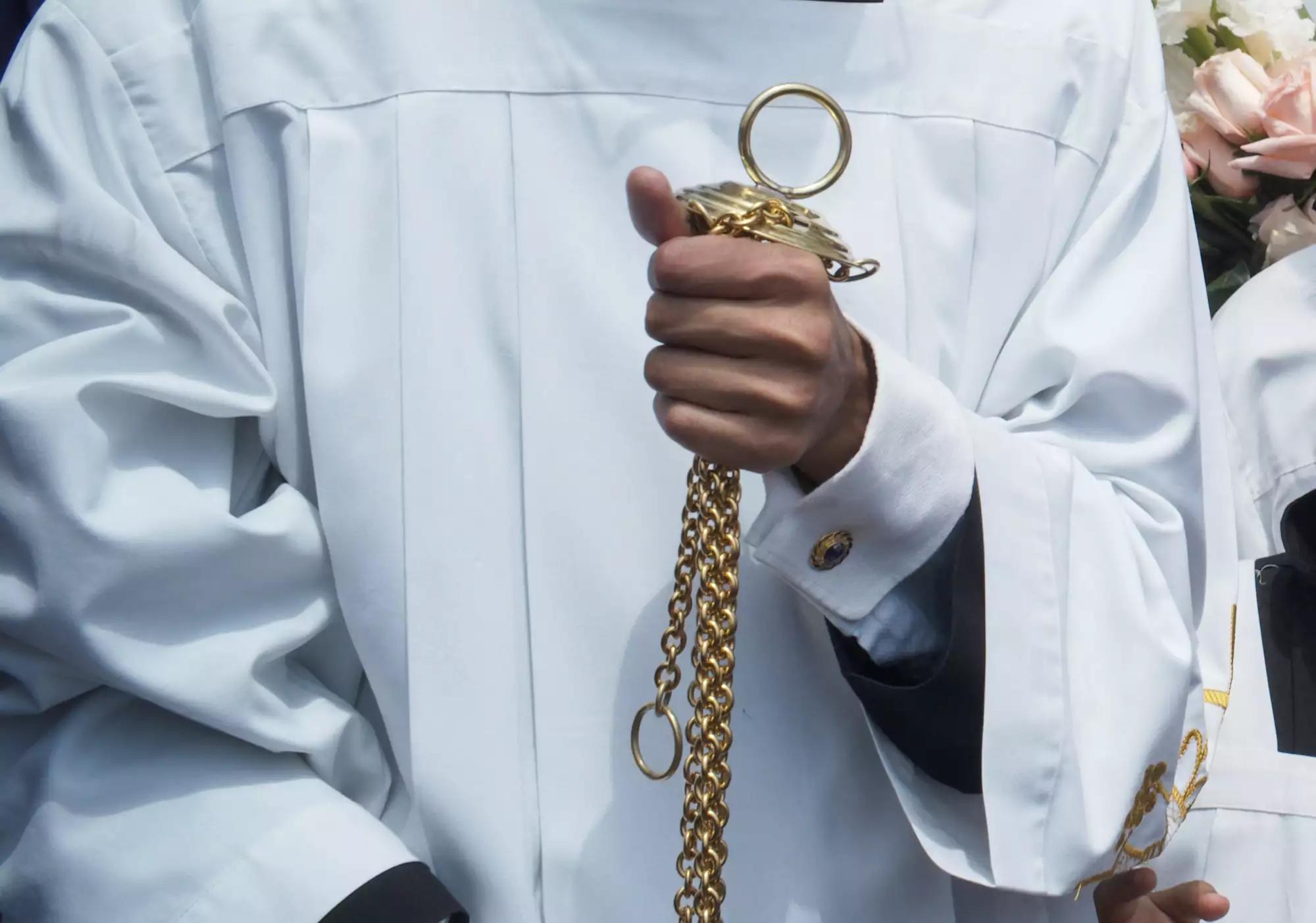 Καθολική Εκκλησία Ελλάδος: Η Επισκοπή Σύρου στο επίκεντρο του σκανδάλου με το ξέπλυμα χρήματος