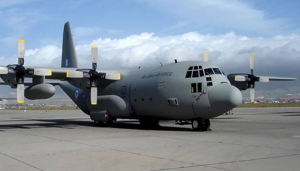 Προσγειώθηκε στην Ελευσίνα το C 130 που μετέφερε Έλληνες και Ελληνοκύπριους από το Λίβανο