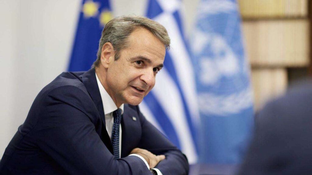 Μητσοτάκης: “Η ελληνική οικονομία ενισχύεται και συγκλίνει ταχύτερα με τα ευρωπαϊκά εισοδήματα”