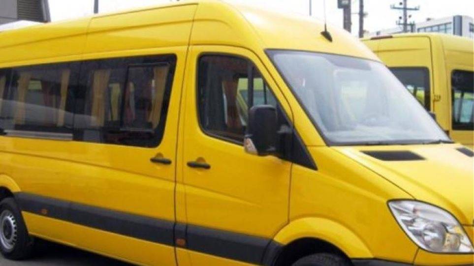 Οδηγός σχολικού λεωφορείου οδηγούσε μεθυσμένος και χωρίς δίπλωμα