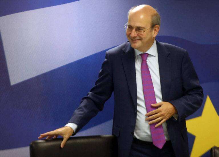 Από 15 Μαρτίου έως 15 Ιουλίου στο εξής οι φορολογικές δηλώσεις – Τι αλλάζει σε φιλοδωρήματα τέλος επιτηδεύματος