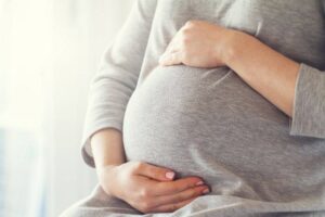37χρονη απέβαλε μετά από άγριο ξυλοδαρμό από τον πρώην σύντροφό της στην Καλλιθέα