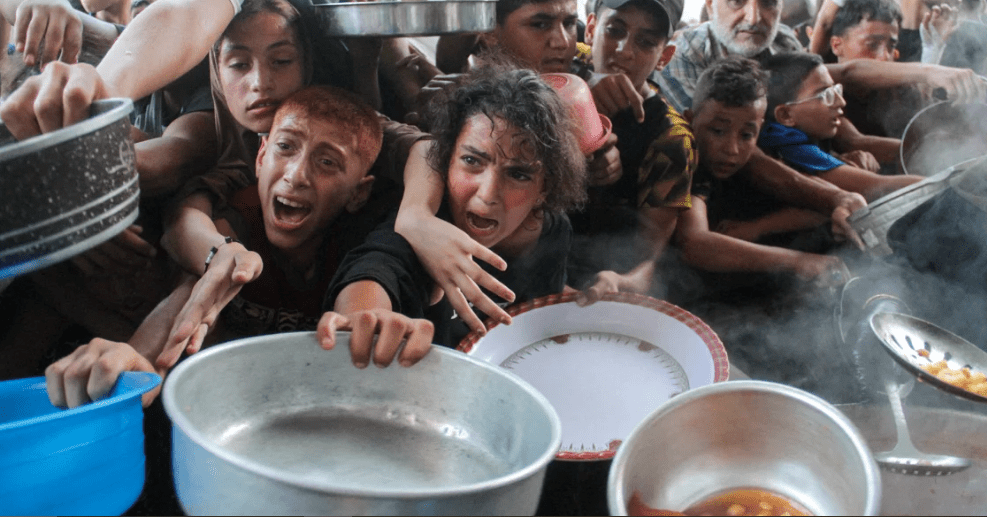 Γάζα: Λιμοκτονούν άνθρωποι και ζώα – Σκυλιά τρώνε πτώματα στους δρόμους