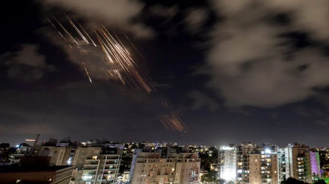 Μέση Ανατολή: Εντείνονται οι φόβοι για κλιμάκωση - Στραμμένα στην απάντηση του Ισραήλ στο Ιράν τα βλέμματα