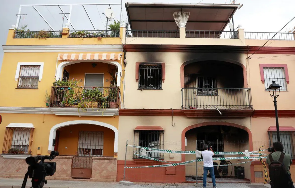 Τετραμελής οικογένεια σκοτώθηκε από έκρηξη μπαταρίας κινητού