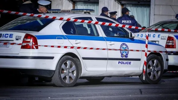 Συναγερμός για ύποπτη βαλίτσα στο Σύνταγμα – Αποκλεισμένη η περιοχή