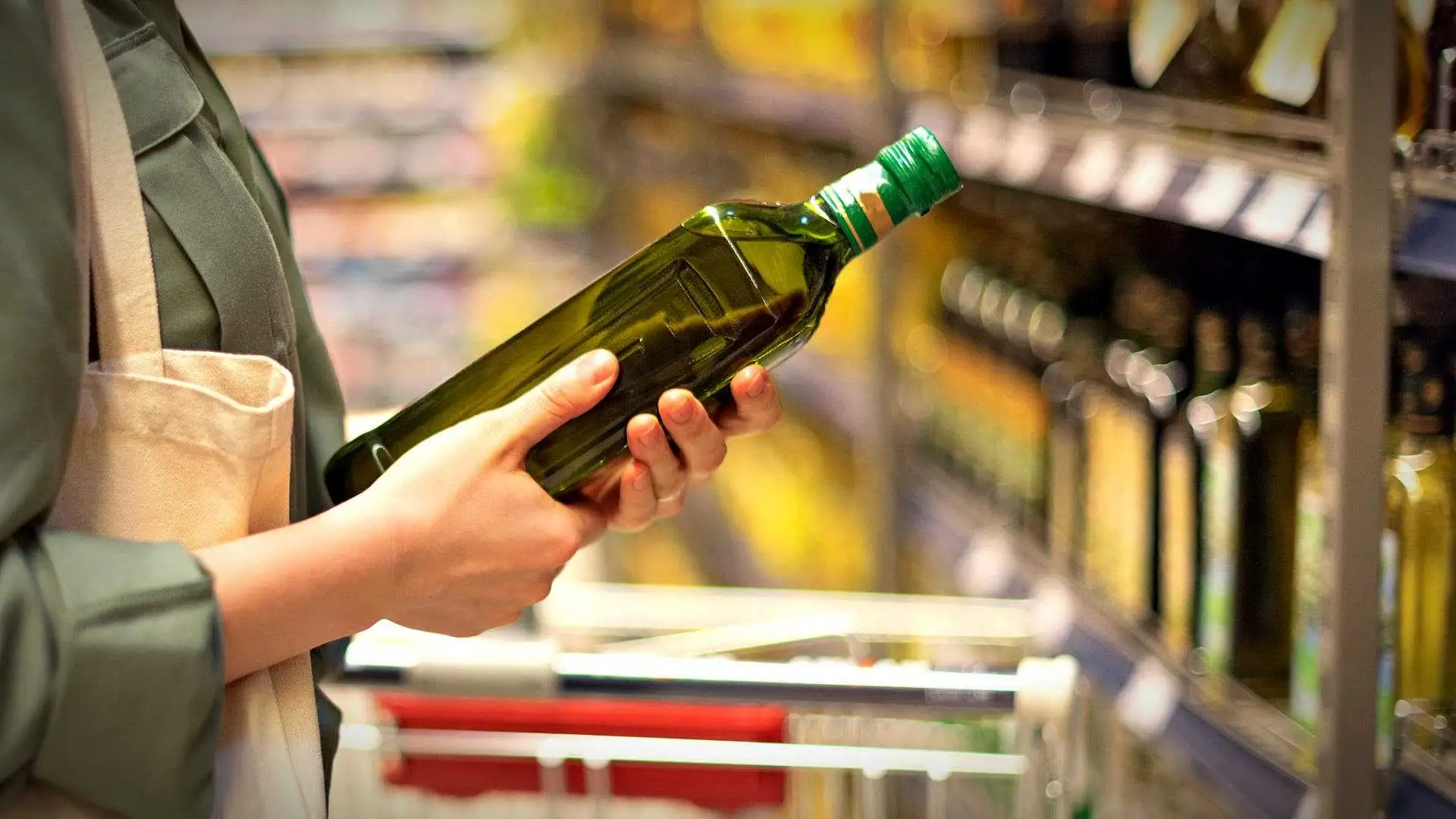 Ακρίβεια: Δραματικές αλλαγές στη διατροφή - Κόψαμε λάδι, κρέας, φρούτα, λαχανικά