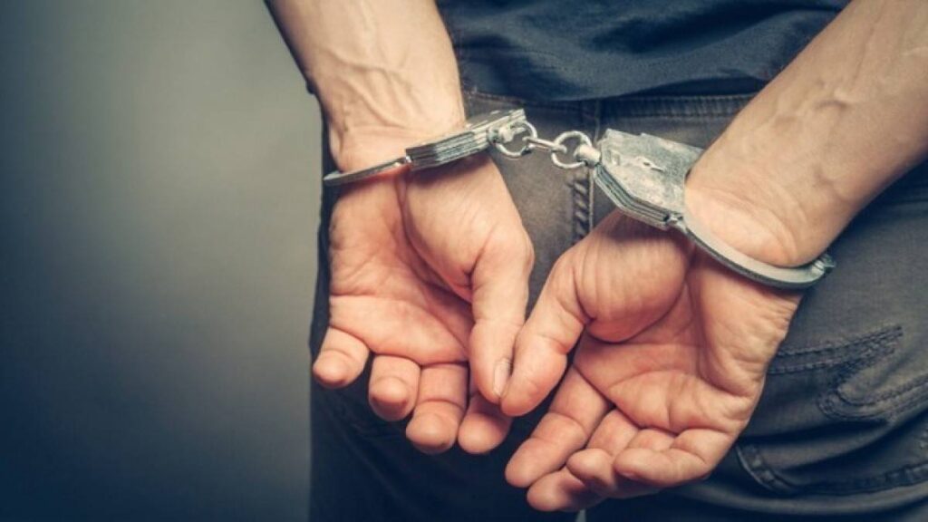 Θεσσαλονίκη: Ποινή φυλάκισης 26 μηνών σε 35χρονο που κυνηγούσε με μαχαίρι την γυναίκα του