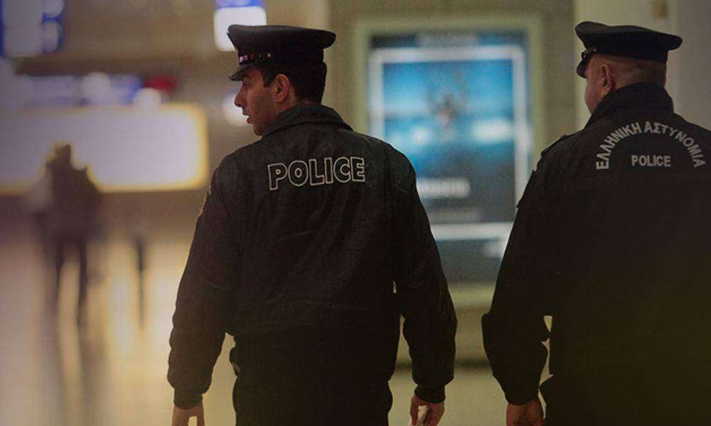 Συνελήφθη αλλοδαπός στο «Ελευθέριος Βενιζέλος» – Πήγε να «περάσει» 7,5 κιλά κάνναβη και 4.770 χάπια