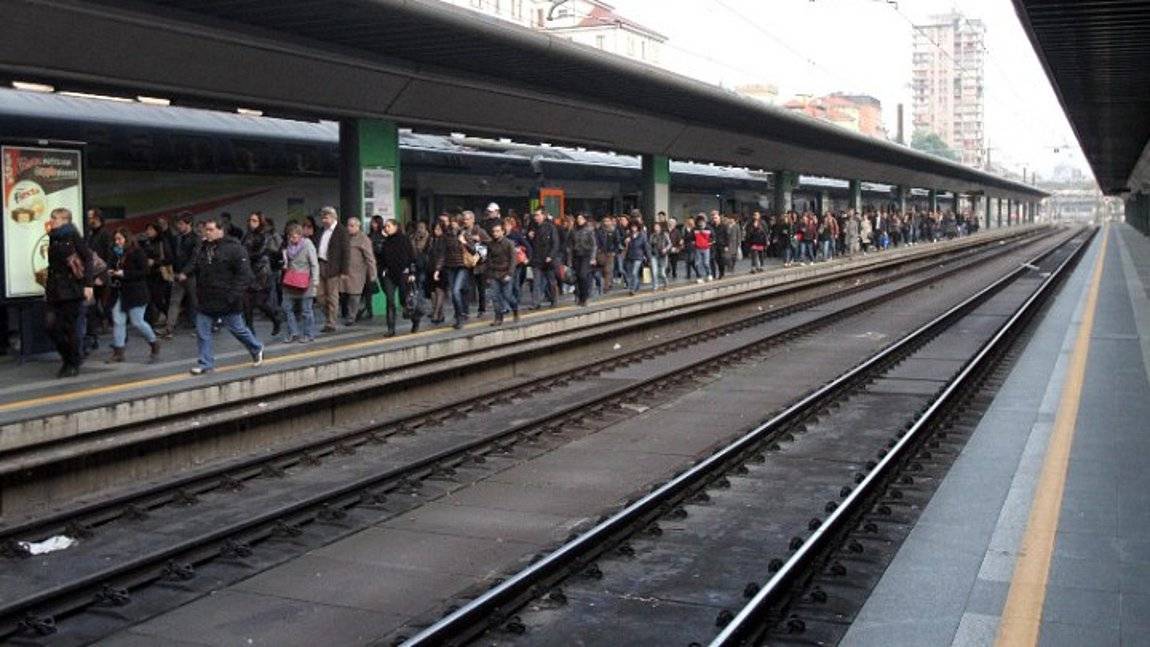 Ιταλία: 21χρονος μαχαίρωσε ελεγκτή τρένου – Οκτάωρη απεργία των εργαζομένων στους σιδηροδρόμους