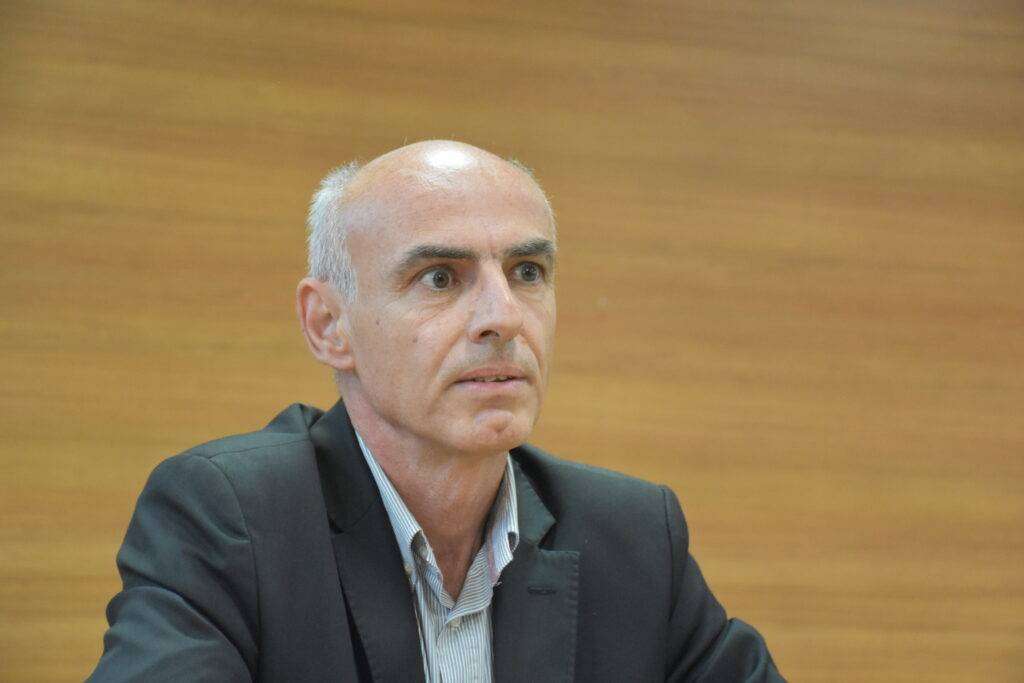 ΣΥΡΙΖΑ: Παραιτήθηκε από κοινοβουλευτικός εκπρόσωπος ο Γιώργος Γαβρήλος