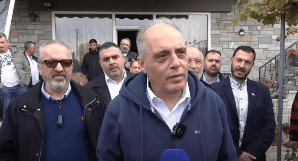 Περιοδεία σε Κοζάνη και Φλώρινα πραγματοποίησε ο Κυριάκος Βελόπουλος – “Ακούσαμε τους ακρίτες μας και δεσμευτήκαμε να φέρουμε τα προβλήματα που αντιμετωπίζουν στην Βουλή μέσα στην εβδομάδα”