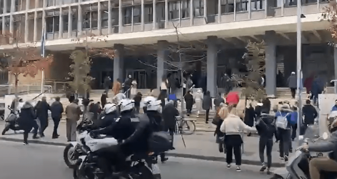 Λήξη συναγερμού στα Δικαστήρια Θεσσαλονίκης - Φάρσα το τηλεφώνημα για εκρηκτικό μηχανισμό