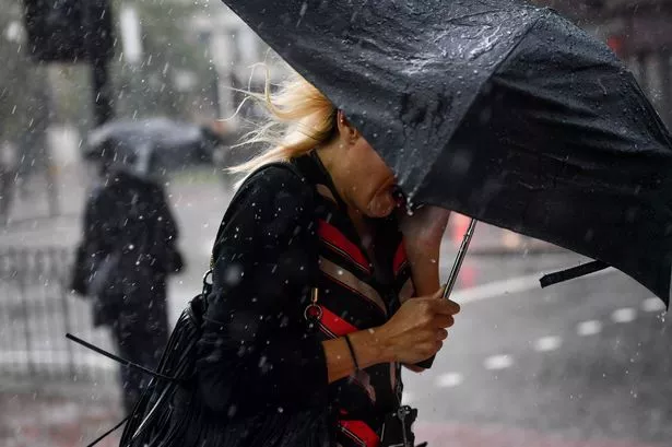 Καιρός: Νέος κύκλος βροχών και αισθητή πτώση της θερμοκρασίας τις επόμενες μέρες