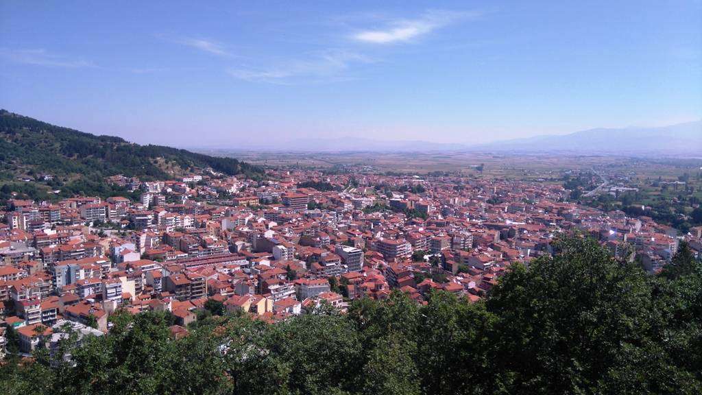 Ξηλώθηκαν σκεπές και κεραίες τηλεοράσεων από τους ισχυρούς ανέμους στη Φλώρινα