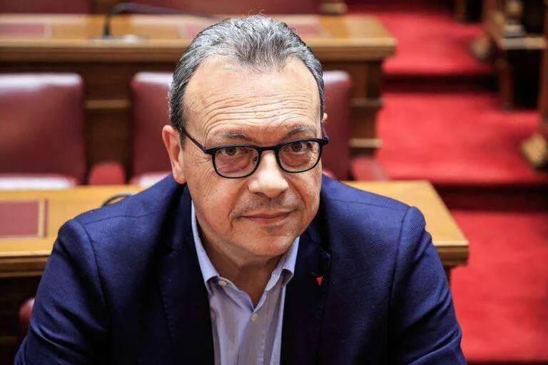 Παραιτήθηκε από την προεδρία του ΣΥΡΙΖΑ ο Σωκράτης Φάμελλος