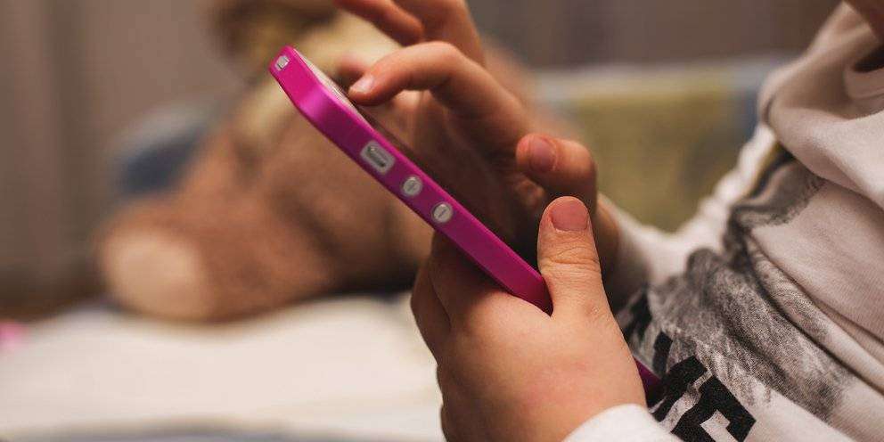 Η Αυστραλία απαγορεύει τα social media για ηλικίες κάτω των 16 ετών