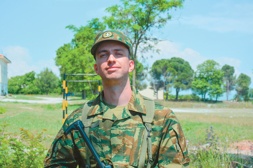 Οι γονείς καταγγέλλουν: Στρατιώτης πέθανε μετά από εγχείρηση θυρεοειδούς