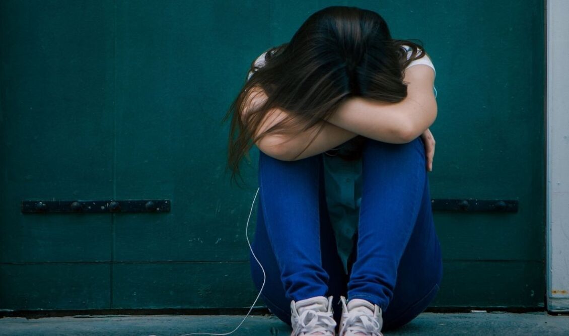 Λάρισα: Ανήλικες ξυλοκόπησαν 13χρονη στην πλατεία της Νεάπολης