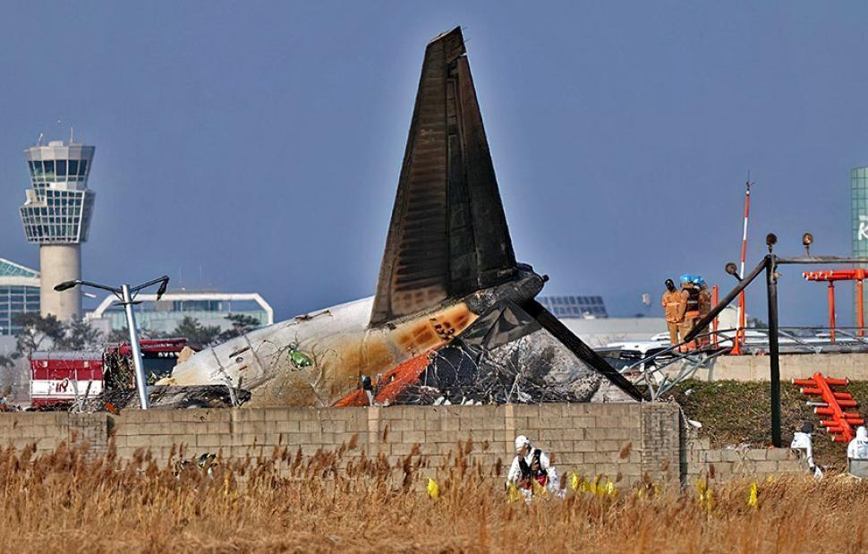 Νότια Κορέα – Το δραματικό τελευταίο μήνυμα του πιλότου: «Mayday, χτύπησα σε πουλιά»