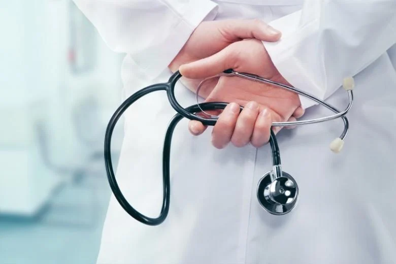 Ένοχος ουρολόγος στη Θεσσαλονίκη που χορηγούσε θεραπεία για προστατίτιδα ενώ ο ασθενής είχε καρκίνο