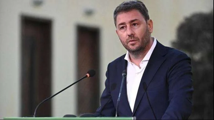 Νίκος Ανδρουλάκης: «Απέναντι στην ακρίβεια χρειάζονται μέτρα, όχι αλαζονεία»