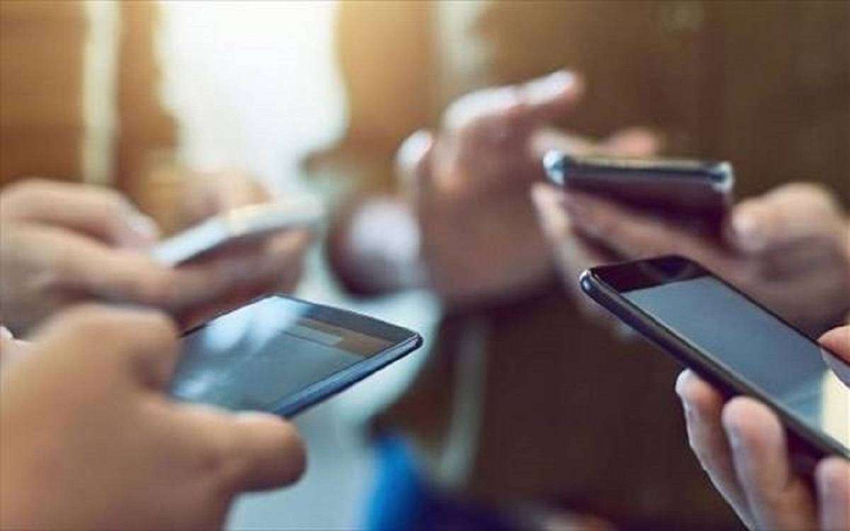 Η Ρωσία εξετάζει το μπλοκάρισμα τηλεφωνικών κλήσεων μέσω εφαρμογών