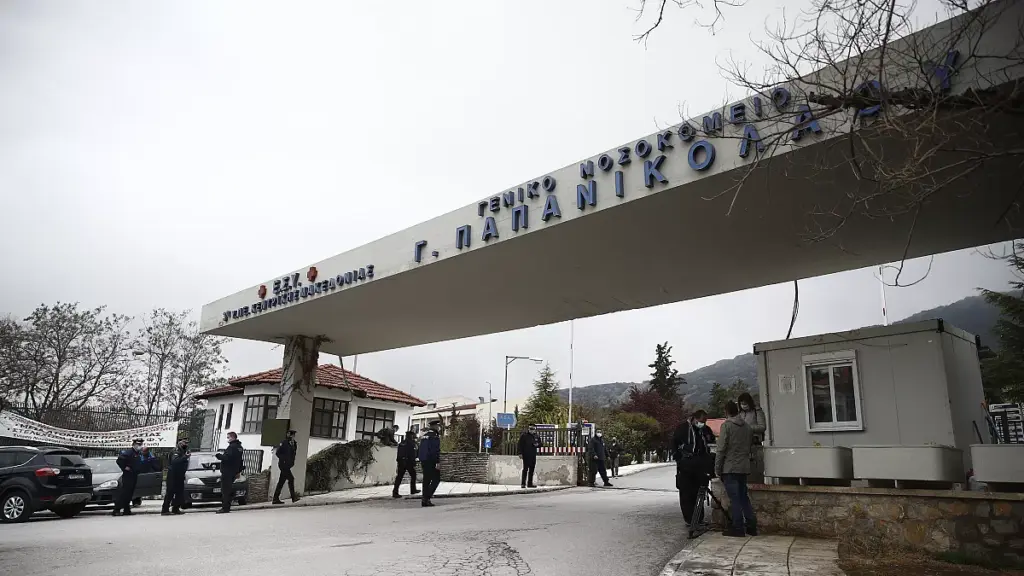 Θεσσαλονίκη: Σε σοβαρή κατάσταση νοσηλεύεται σε ΜΕΘ του “Παπανικολάου” ο 17χρονος που τραυματίστηκε στο τροχαίο στις Πρέσπες