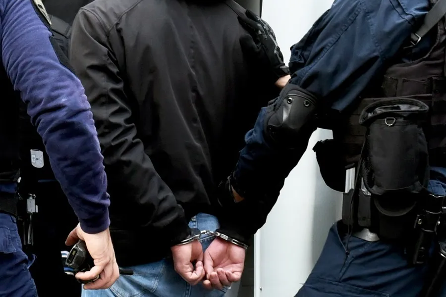 Επιχειρήσεις σε Αττική και Θεσσαλονίκη για εξάρθρωση εγκληματικών ομάδων Τούρκων -Τρεις συλλήψεις