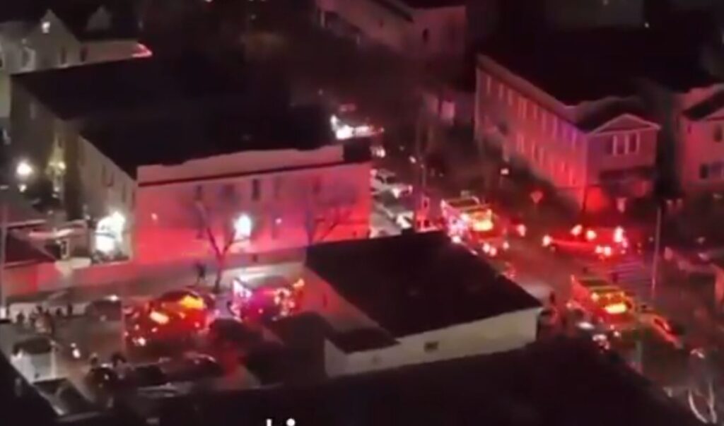 Νέα Υόρκη: Πυροβολισμοί έξω από κλαμπ –Τουλάχιστον δεκατρείς τραυματίες