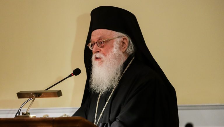 Κρίσιμες οι επόμενες ώρες για τη ζωή του Αρχιεπισκόπου Αλβανίας, Αναστασίου