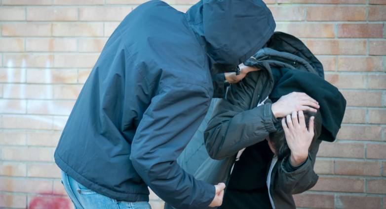 Πάτρα: Συνελήφθη 16χρονος για ληστεία σε βάρος 13χρονου