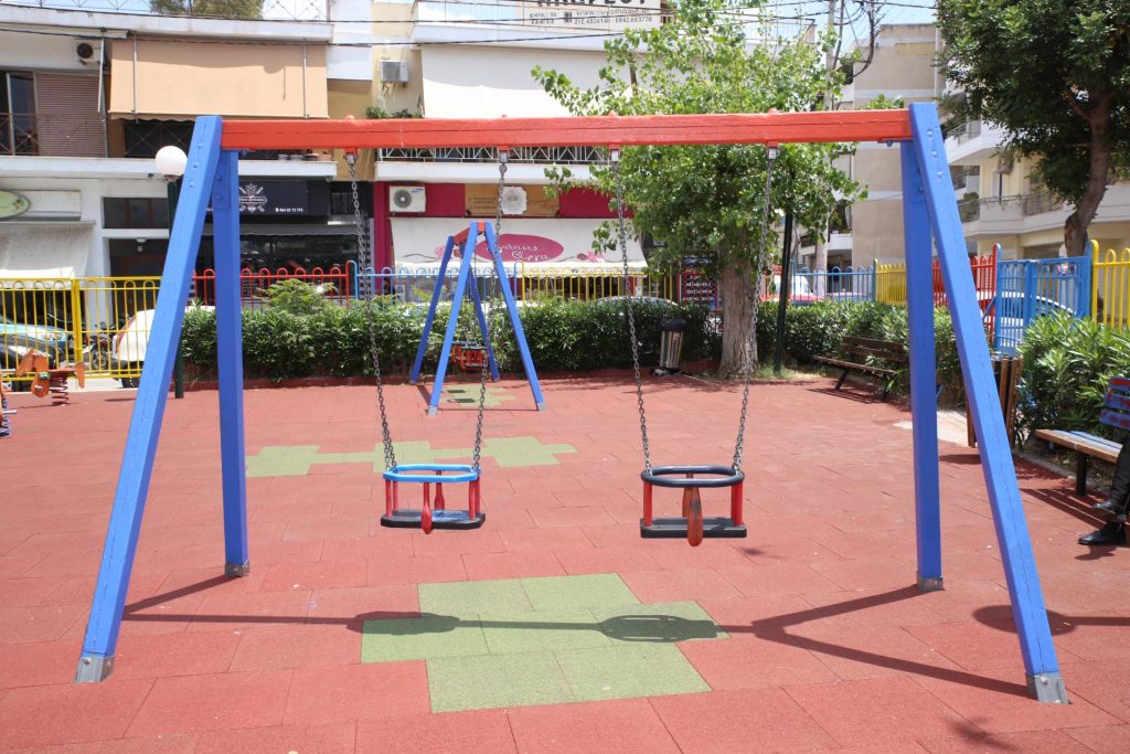 Κέρκυρα: Απεγκλώβισαν 13χρονη – Είχε σφηνώσει σε βρεφική κούνια