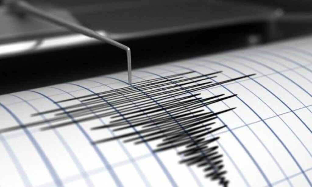 Δύο σεισμοί 4,1 και 3,7 ανοιχτά της Ζακύνθου – Κλειστά τα σχολεία σήμερα στην Εύβοια μετά τα 4.4 ρίχτερ