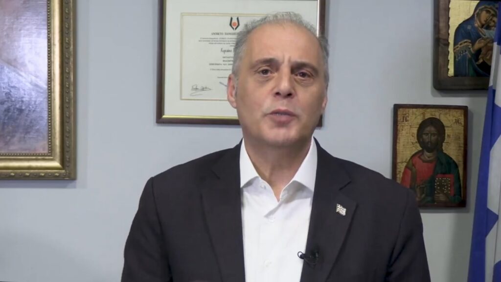 Κυριακος Βελόπουλος: «Πανικόβλητος ο πρωθυπουργός ο οποίος τώρα ισχυρίζεται ότι «παραπλανήθηκε» και για πολλοστή φορά επέρριψε την ευθύνη σε «όλους τους άλλους»