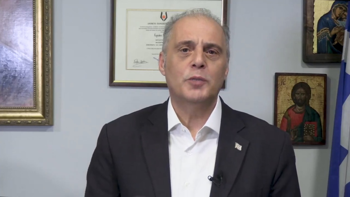 Κυριακος Βελόπουλος: «Πανικόβλητος ο πρωθυπουργός ο οποίος τώρα ισχυρίζεται ότι «παραπλανήθηκε» και για πολλοστή φορά επέρριψε την ευθύνη σε «όλους τους άλλους»