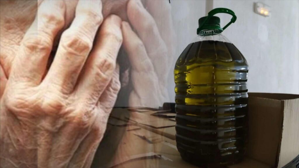 Καταγγελία: 86χρονη παραλίγο στο αυτόφωρο για μεταφορά 10 5L λαδιού που της έδωσε ο γιος της για ιδιωτική χρήση.