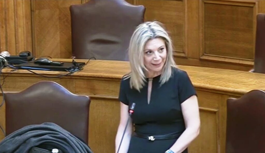 Μαρία Καρυστιανού: «Ευγνώμων για την ομορφιά του χθες! Οι 57 άγγελοι (και όχι μόνο) τους δείχνουν τον δρόμο της ντροπιαστικής εξόδου τους …»