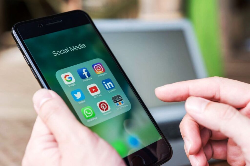 Σε αντίθετη γραμμή από τη Meta o Ο.Η.Ε: «Ο έλεγχος του περιεχομένου μίσους δεν αποτελεί λογοκρισία»