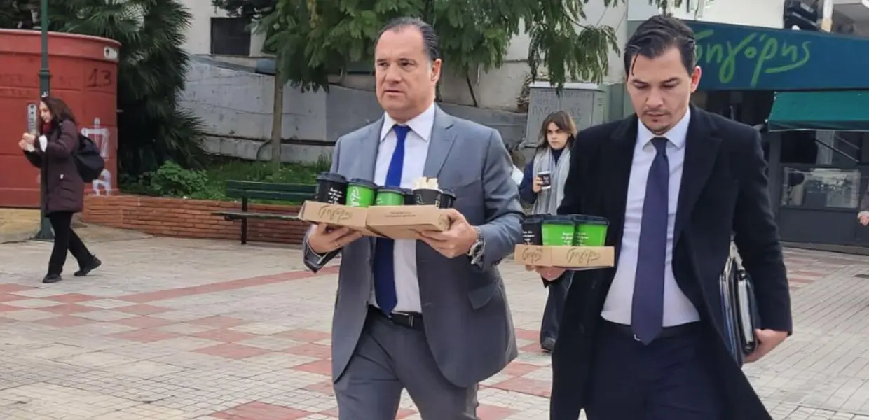 Φωτογραφία:parapolitika.