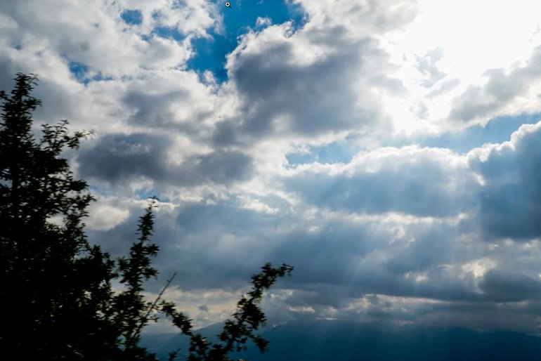 Καιρός: Νεφώσεις με διαστήματα ηλιοφάνειας - Σχετικά υψηλές μέγιστες θερμοκρασίες στα δυτικά και νότια ηπειρωτικά