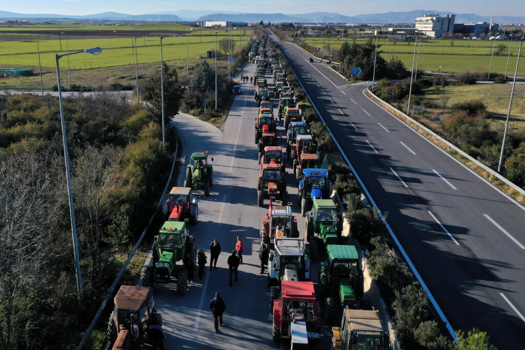Ξεκίνησαν τις κινητοποιήσεις οι αγρότες – Επί ποδός σπό την Κρήτη έως τον Έβρο