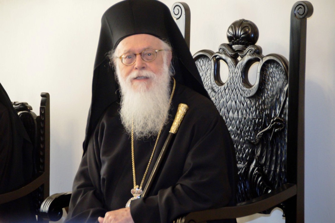 Στο χειρουργείο εισήχθη εκτάκτως ο Αρχιεπίσκοπος Αλβανίας Αναστάσιος