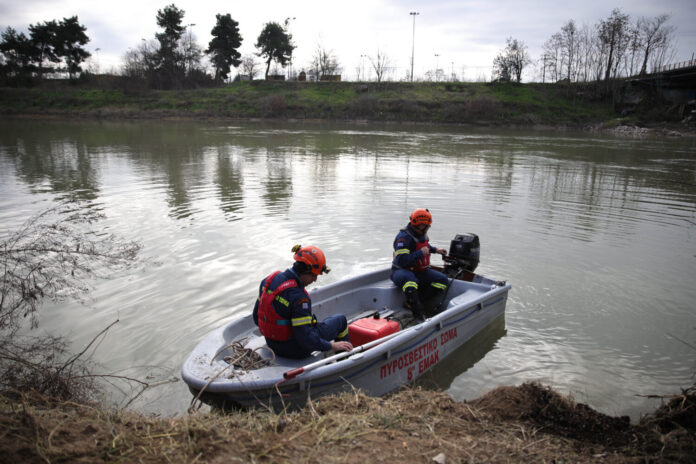 Συναγερμός στη Λάρισα: Εντοπίστηκε πτώμα στον Πηνειό