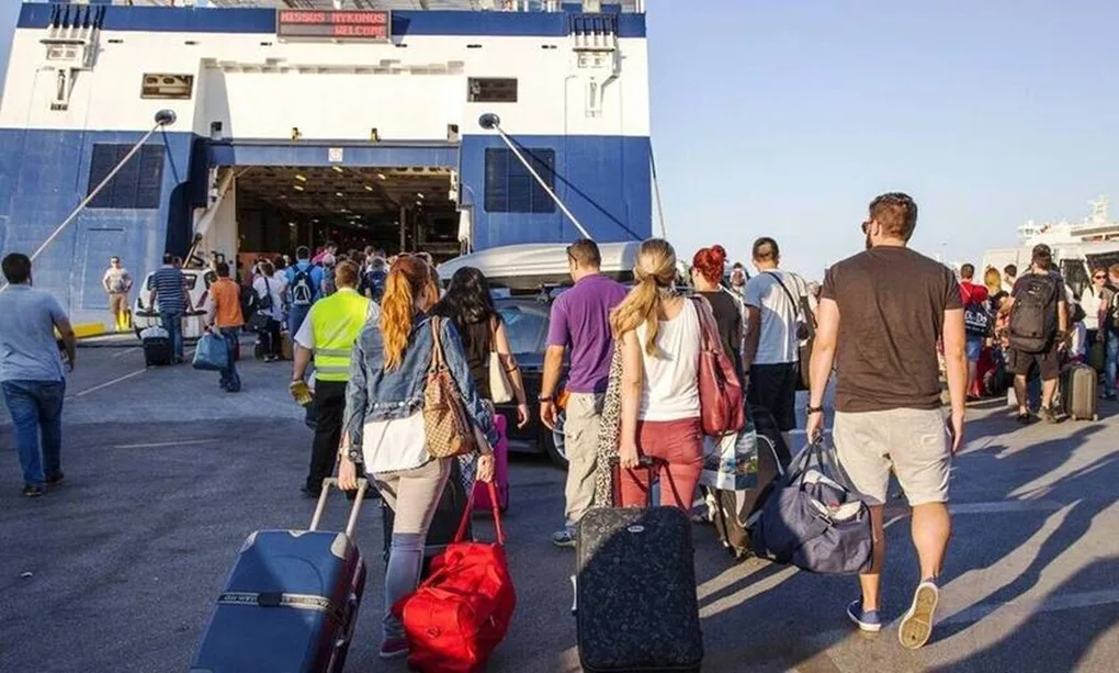 Απόλυτο φιάσκο με το «Τουρισμός για όλους» – Για τον Αύγουστο πάει το άνοιγμα της πλατφόρμας