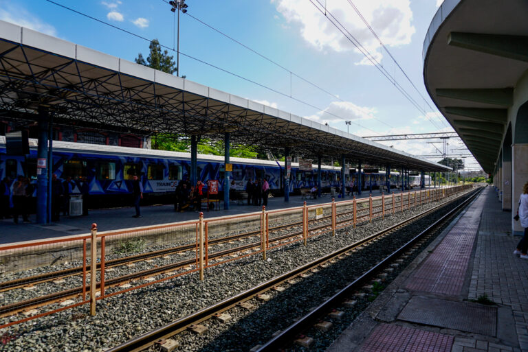 Kλείνουν πάνω από 40 εκδοτήρια της Hellenic train σε όλη την Ελλάδα – Αντιδράσεις από τους εργαζόμενους