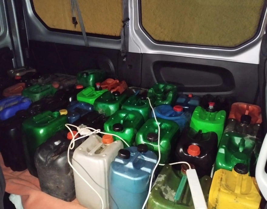 Ημαθία: Έκλεβαν πετρέλαιο θέρμανσης από σχολεία – Οι δύο κατηγορούμενοι φέρεται να έκλεψαν 2,5 τόνους