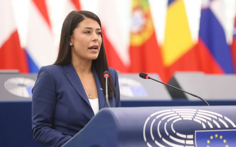 Μπλόκο για Τέμπη στην Ευρωβουλή: Οργή στο πανελλήνιο για την Αφροδίτη Λατινοπούλου – Υπόσχεση για συγκυβέρνηση από τον Μητσοτάκη σε αντάλλαγμα το θάψιμο του εγκλήματος στα Τέμπη