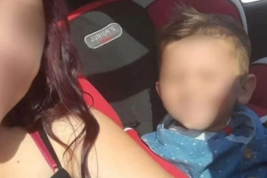 Εγκεφαλικά νεκρός ο τρίχρονος Άγγελος - Αλλάζει η κατηγορία για τη μητέρα και τον 44χρονο