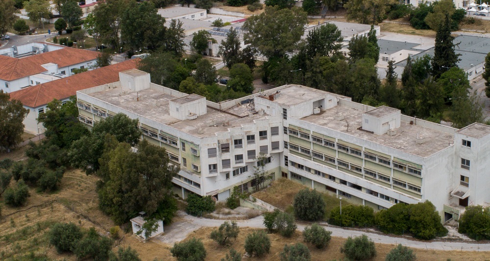 Τρόφιμος στο Δαφνί σκότωσε με γυαλί 44χρονη ασθενή